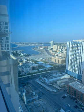 fantastic city & Seaview Master bedroom in 3bedroom apartment